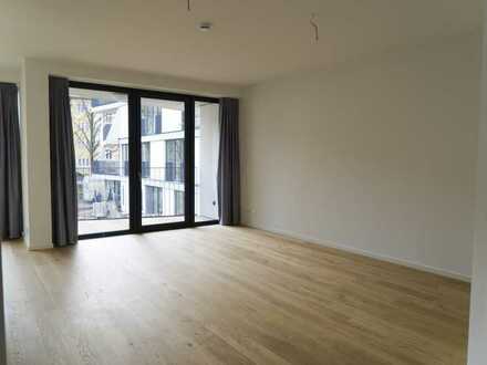 Neubau: helle und moderne 3-Zimmer-Wohnung mit Balkon