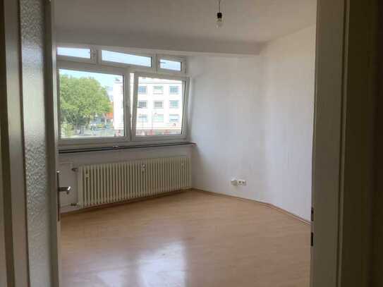 kleine Wohnung (Studenten) direkt am Schützenplatz in Salzgitter Bad (WE07)