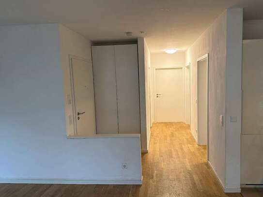 Attraktive 3-Zimmer-Wohnung mit EBK in Frankfurt am Main