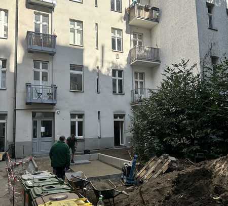 Stilvolle 3-Raum-EG-Wohnung mit lux. Innenausstattung mit Terrasse und EBK in Berlin Prenzlauer Berg