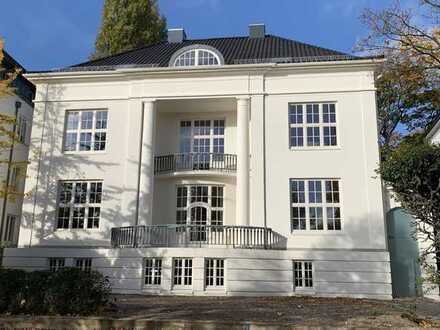 Repräsentative Bürovilla direkt an der Außenalster