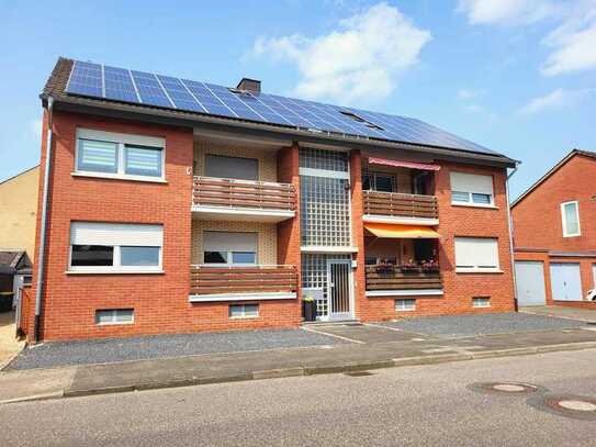 Schöne Erdgeschosswohnung mit Balkon für einen Single oder ein Pärchen...