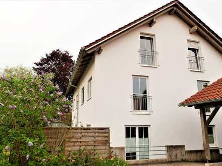 Attraktive 4-Zimmer-EG-Wohnung mit Garten und EBK in Hunderdorf