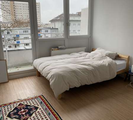 Renovated furnished studio for sublet in Ku’damm