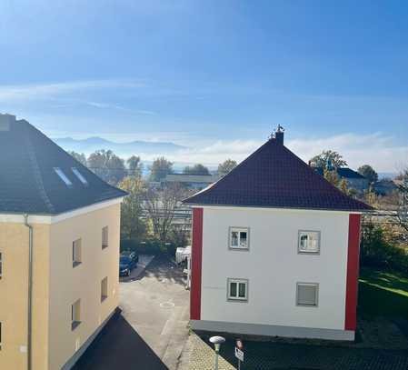 Sehr gut geschnittene 4-Zi.-Wohnung in zentraler Lage mit See- und Bergsicht und viel Potenzial