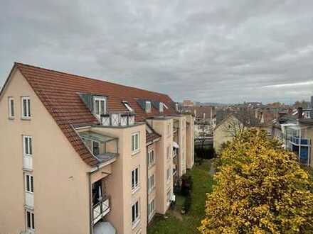 Gepflegte 3 Zimmer Maisonetten Wohnung mit EBK, 2x Balkon, sep. TG-Platz in Stgt.-Bad Canstatt