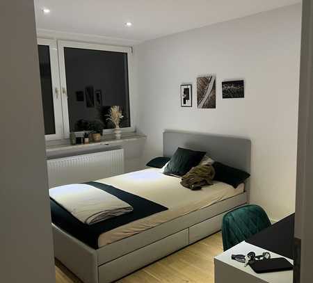 Exklusives Boutique-Zimmer in stilvoller 3er-WG - Höglwörther Straße 363, München