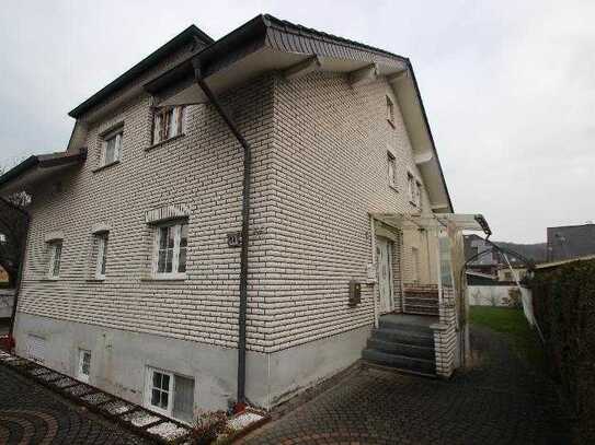 Schickes Zweifamilienhaus Hennef sehr gute ruhige Lage 3 Bäder Kamin Erker 2 Balkone Garten