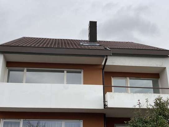 Sonnige und schön geschnittene 5-Zimmer-Wohnung mit Balkon in Remseck