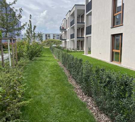 Erstbezug im* Quartier Glashütte* 3 Zimmer EG mit 170 m² Garten