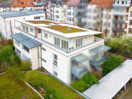 “Einziehen und wohlfühlen” über den Dächern von Freiburg, 2-Zimmer Penthousewohnung!