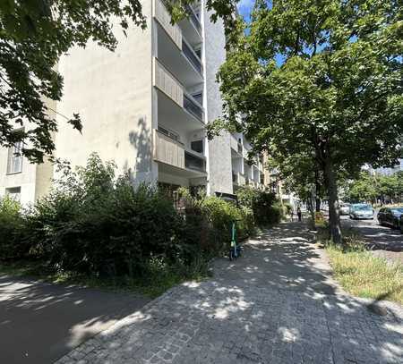 Helle 1-Zimmerwohnung mit Balkon und Aufzug in zentraler Lage