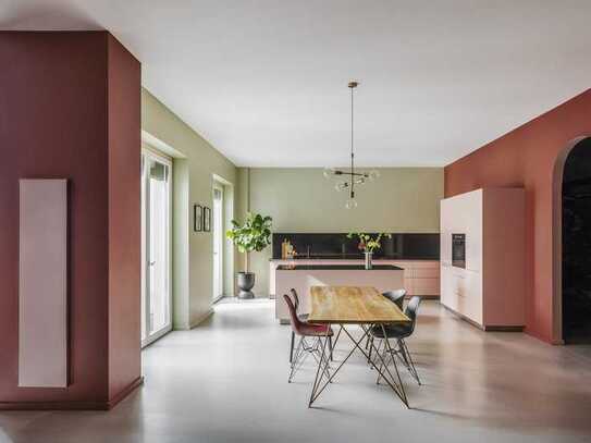 Design-Loft in denkmalgeschütztem expressionistischem Gebäude mit Parkblick