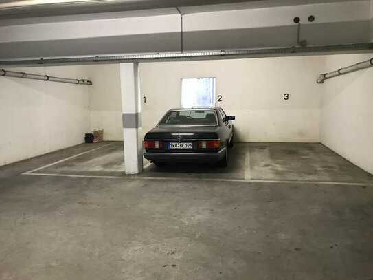 Bequemer Tiefgaragenstellplatz