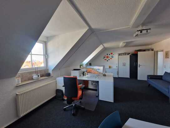 Schönes, helles Büro in zentraler Lage zur Übernahme