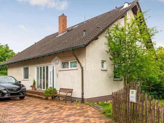 Charmantes Einfamilienhaus mit 5 Zimmern, Terrasse und Garage in Baunach