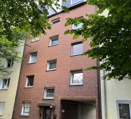 Vermietete 2 Raum DG-Wohnung in TOP Zustand mit moderner Ausstattung in Citynähe und tollem Ausblick