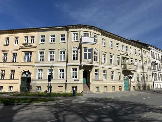 BETREUTES Wohnen für SENIOREN sonnige 2-Raum-Wohnung mit Balkon