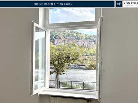 Feine Erstbezug-Wohnung mit Schlossblick, hochwertig renoviert und voll ausgestattet
