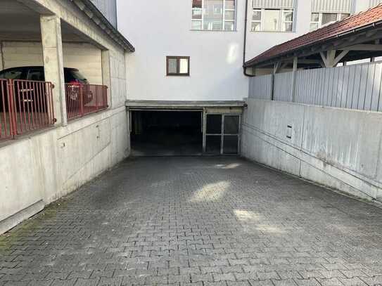 TOP TIEFGARAGENSTELLPLATZ NÄHE ZENTRUM VON BACKNANG