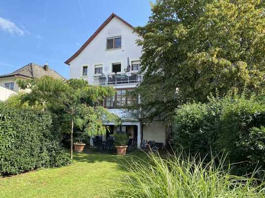 Außergewöhnliches Ein- bis Zweifamilienhaus in ruhiger Lage von Sandhofen