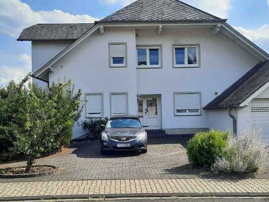 Wittlich |Erdgeschosswohnung | 4-ZKB | ca. 123 m² | zu vermieten