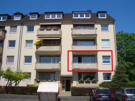 Helle Wohnung mit Südbalkon in ländlich geprägter Umgebung