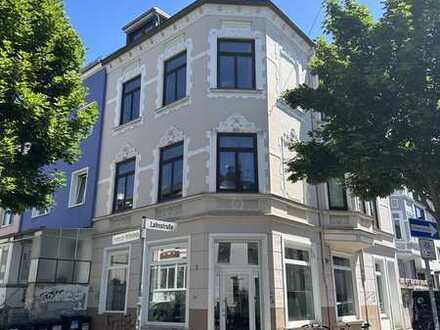 Gepflegter Altbau mit drei Wohn- und einer Gewerbeeinheit