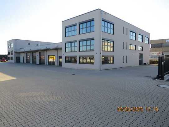 Gewerbe Neubau 2024 energieeffizient mit Trafostation, Produktions-/Lagerfläche 1000m2 Büro 360 m2