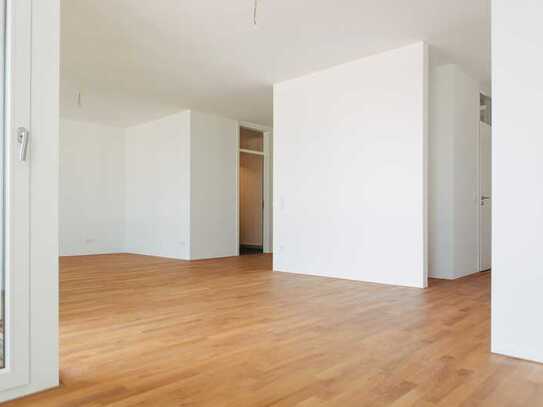Besichtigung Sa./So.! 2-Zi.-Dachgeschoss mit Fußbodenheizung & Badewanne – 0172-3261193