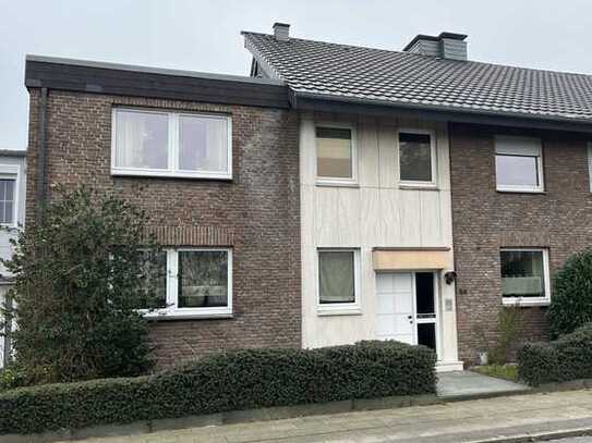 2-Familienhaus in ruhiger Lage!