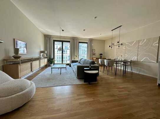 First occupancy, fully furnished, luxurious 4th floor apartment in the heart of Berlin