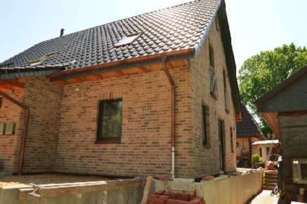 Moderne Dachgeschosswohnung in ruhiger Lage