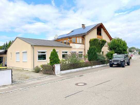 Freistehendes sehr großes & aufteilbares Haus mit Gewerbeanbau in ruhiger und verkehrsgünstiger Lage