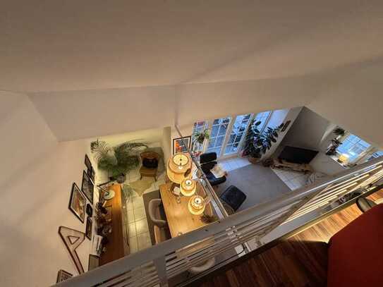 Zur Nachmiete: Schöne, große, helle 4-Zimmer Maisonette Wohnung