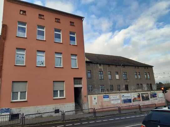 ...großes Grundstück mit mehreren Immobilien in zentraler Lage von Schönebeck