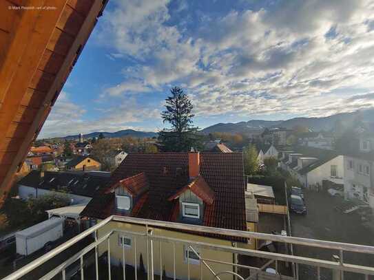 2-FH in Freiburg-Süd, Aussichtslage; Verkauf im Bieterverfahren