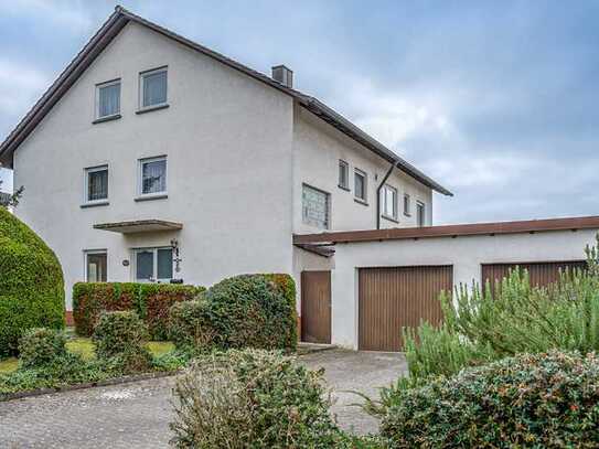 Zweifamilienhaus mit viel Potential!