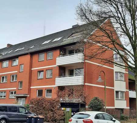 Findorff: Charmante 3-Zimmer DG-Wohnung mit Tiefgaragenstellplatz