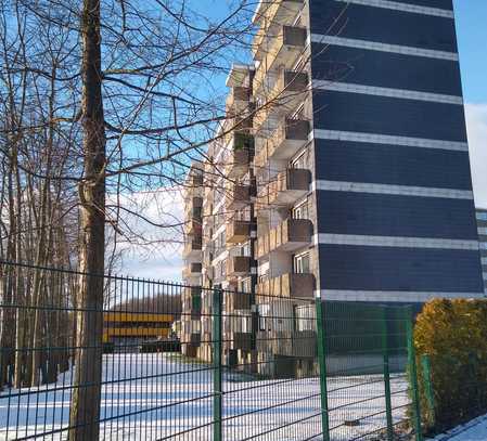 Moderne 2-Zimmer-Wohnung mit Balkon und EBK in Linden