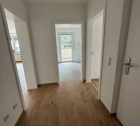 Renovierte 2-Zimmer-Wohnung mit Balkon in Köln Rodenkirchen