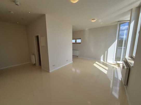 NEUBAU, LIFT, EBK ! MODERNE DACHWOHNUNG MIT SEPARATEN DACHGARTEN!