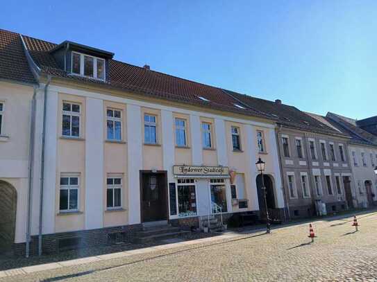 Traumhafte 3-Raum-Maisonette-Wohnung im Stadtkern von Lindow mit Seeblilck (Stadt der drei Seen)