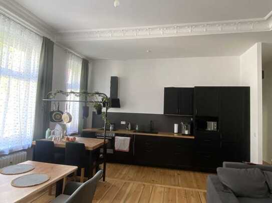 Stilvolle Altbau Wohnung im Herzen Charlottenburgs