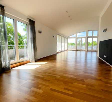 › 110 m² Dachterrasse! ‹ Stilvolle Penthouse-Wohnung in schöner Lage