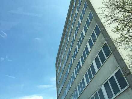 Bürohaus mit Sicht auf den "Großen Garten" in Dresden Gruna