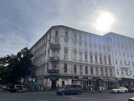 Stilvolle, modernisierte 2-Zimmer-Wohnung in Berlin