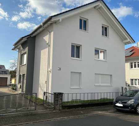 Freundliche und sanierte 3-Zimmer-Erdgeschosswohnung mit EBK in Graben-Neudorf