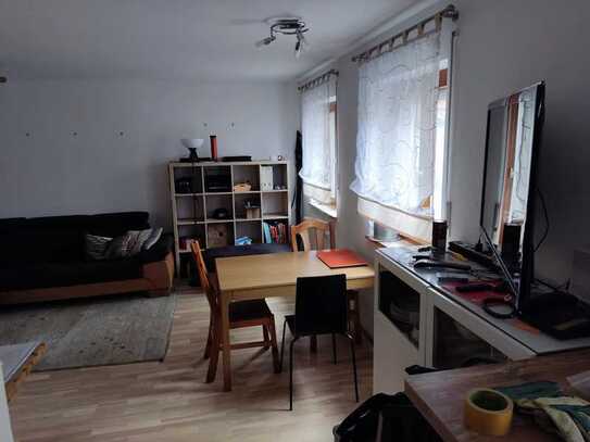 2 Zimmer Maissonette Wohnung mit Terrasse & Garten