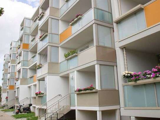 Neue Fassade, neuer großer Balkon, schöne Aussicht